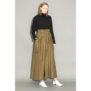 SACRA サクラ スカート COTTON BACK SATIN SKIRT OLIVE 123524121