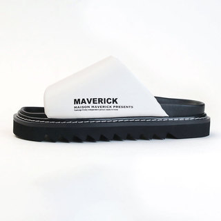 MAISON MAVERICK PRESENTS プラットフォーム スリッポンサンダル メゾンマベリックプレゼンツ  MS2450 WHITE サイズS|MAISON MAVERICK PRESENTS プラットフォーム スリッポンサンダル メゾンマベリックプレゼンツ MS2450 アシンメトリー ロゴ ふわふわ カジュアル 側面