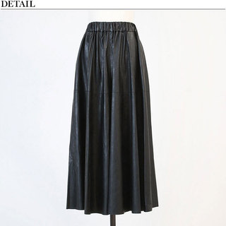 【NEW】 SACRA サクラ マキシスカート SYNTHETIC LEATHER SKIRT 124522122 BLACK　サイズ36|SACRA サクラ ロングスカート マキシ丈 シンセティックレザー 合皮 ブラック 黒 ワイドシルエット 正面