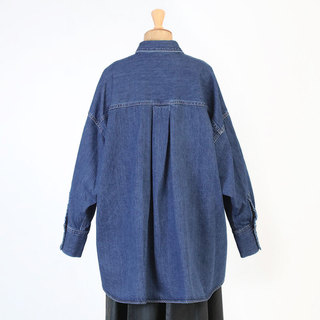 【NEW】 SACRA サクラ デニムシャツ AUTHENTIC DENIM SHIRT 124514071 |SACRA サクラ デニムシャツ オーバーサイズ ワイドシルエット お洒落 背面